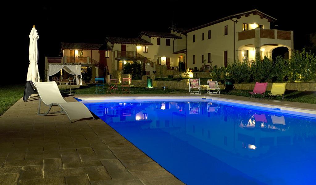 Borgo Le Capannelle Aparthotel Castel Ritaldi Exterior foto
